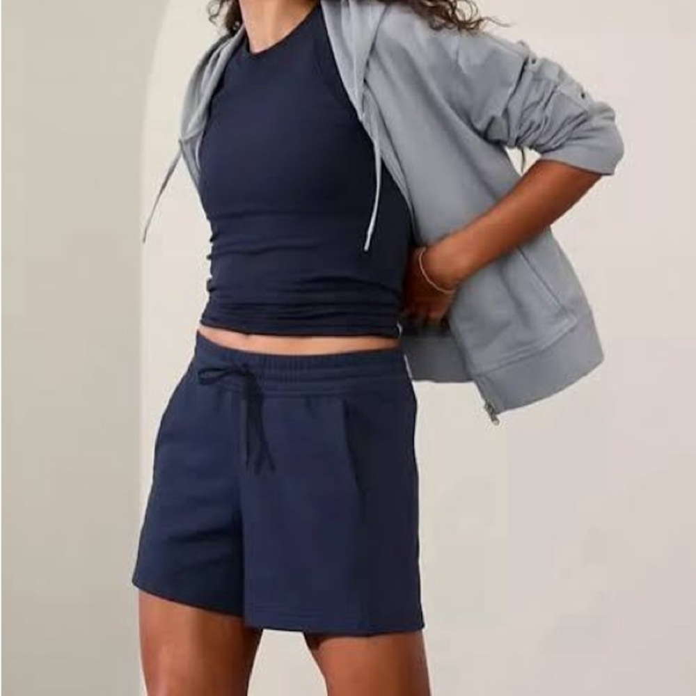 BNWT Athleta Retroterry Shorts